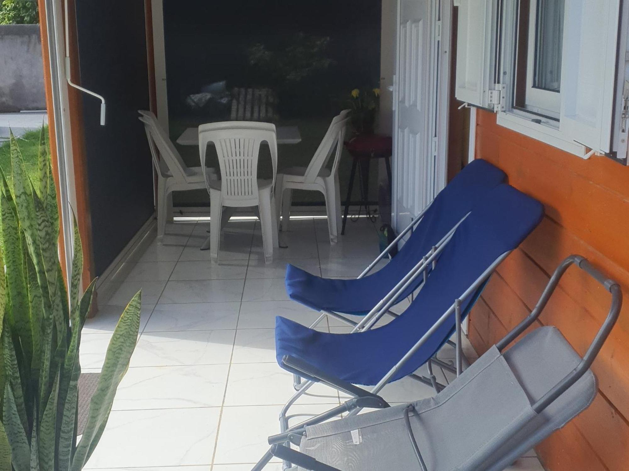Bungalow Vacances Sainte-Rose Exterior photo